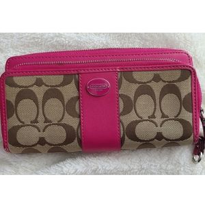 Coach wallet